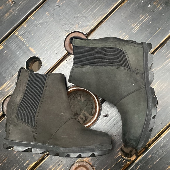 Sorel Joan of Arc Wedge Ankle Boots in Army Green - Size 6.5 - Picture 4 of 9